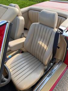 Afbeelding 21/33 van Mercedes-Benz 500 SL (1988)