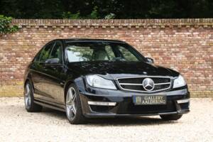 Image 26/50 of Mercedes-Benz C 63 AMG (2012)