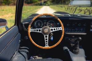Image 38/50 de Jaguar E-Type (1969)