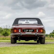 Image 8/50 of Jensen Interceptor MK III (1975)
