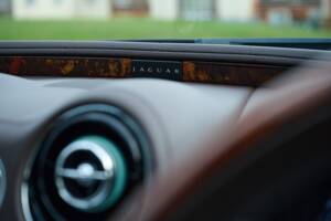 Bild 41/50 von Jaguar XJ 5.0 (2011)