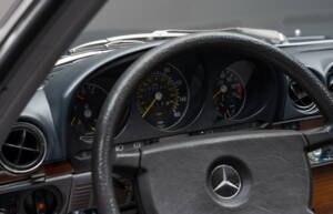 Bild 14/24 von Mercedes-Benz 500 SL (1983)