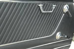 Image 29/66 of Alfa Romeo 1750 Spider Veloce (1968)