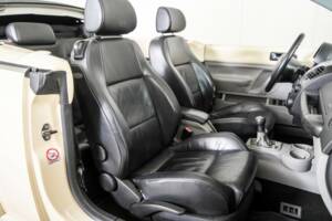 Imagen 14/48 de Volkswagen New Beetle 1.6 (2004)