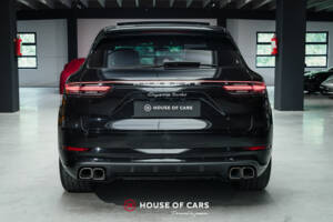 Immagine 8/24 di Porsche Cayenne Turbo (2018)