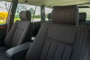 Imagen 25/50 de Mercedes-Benz 200 TE (1993)