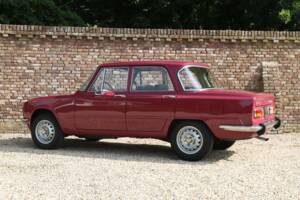 Bild 2/50 von Alfa Romeo Giulia Nuova Super 1300 (1975)