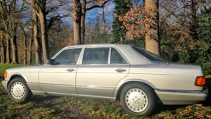 Image 4/18 de Mercedes-Benz 420 SEL (1987)