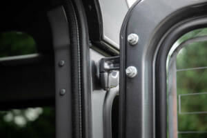 Bild 24/50 von Land Rover Defender 90 (2015)