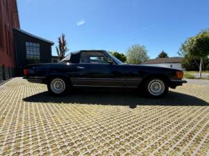 Image 21/38 de Mercedes-Benz 280 SL (1982)