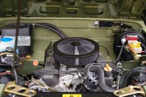 Bild 45/47 von Land Rover 90 (1990)