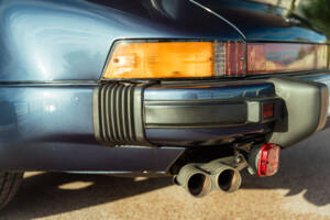 Image 22/65 de Porsche 911 Turbo 3.3 (1986)