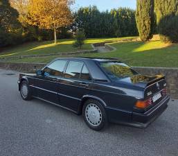 Image 3/9 of Mercedes-Benz 190 E 2.3-16 (1986)