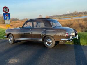 Image 26/43 of Mercedes-Benz 220 S (1956)
