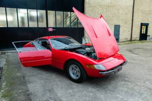 Image 16/50 de Ferrari 365 GTB/4 Daytona (1973)
