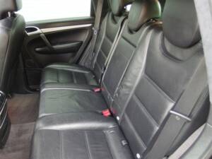 Image 64/99 of Porsche Cayenne Turbo (2007)