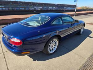 Immagine 5/24 di Jaguar XKR (2002)