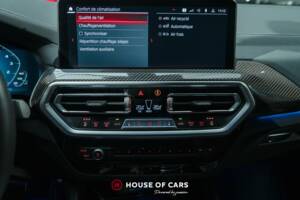 Image 22/24 of BMW X4 M (2022)