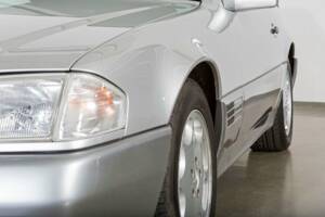 Bild 6/20 von Mercedes-Benz SL 280 (1994)