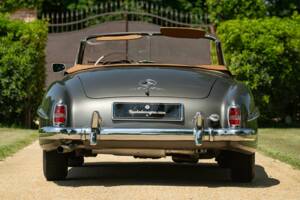 Imagen 11/50 de Mercedes-Benz 190 SL (1962)