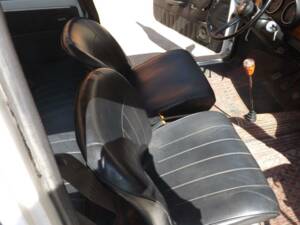 Image 15/50 de FIAT 127 (1972)