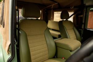 Bild 28/50 von Land Rover Defender 90 TD4 (2008)