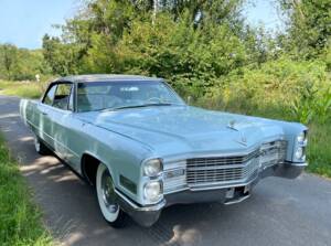 Bild 5/16 von Cadillac DeVille Convertible (1966)