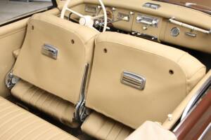Image 21/26 of BMW 502 Autenrieth (1955)