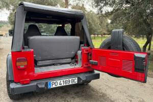 Image 9/31 of Jeep Wrangler Sport 2.5 (1996)