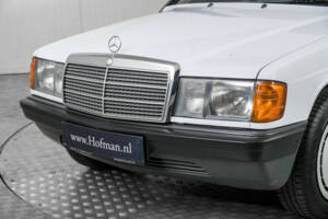 Image 18/50 de Mercedes-Benz 190 D (1986)