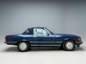 Image 2/23 of Mercedes-Benz 380 SL (1984)