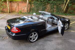 Image 20/46 de Mercedes-Benz CLK 500 (2004)