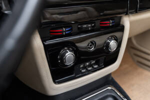 Image 18/36 of Rolls-Royce Phantom DHC (2008)