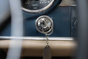 Immagine 68/93 di Mercedes-Benz 230 SL (1965)