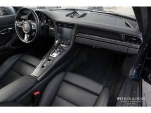 Image 29/42 de Porsche 911 Turbo S (2017)