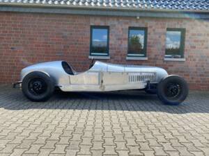 Immagine 4/17 di Vauxhall 27 HP Special (1936)