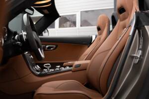 Image 38/45 of Mercedes-Benz SLS AMG Roadster (2012)