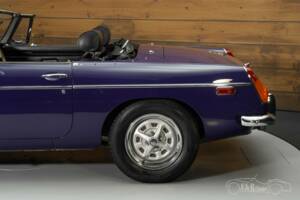 Image 8/8 de MG MGB (1974)