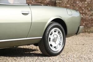 Image 19/50 of Peugeot 504 Convertible (1981)