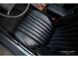 Image 14/32 de Mercedes-Benz 300 SL (1988)