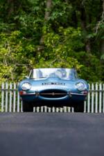 Image 34/46 de Jaguar E-Type "Lightweight" (1963)