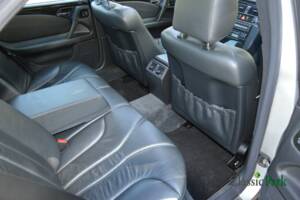 Image 28/50 de Mercedes-Benz E 50 AMG (1996)