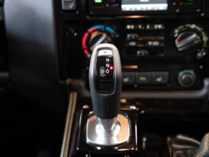 Image 18/47 of Land Rover Defender 90 Works V8 (2013)