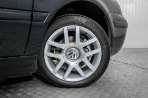 Bild 39/50 von Volkswagen Golf IV Cabrio 1.8 (2001)
