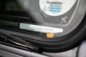 Image 43/50 of Land Rover Defender 90 "50th Anniversary" (1998)