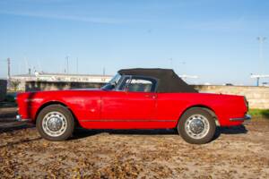 Immagine 7/94 di Alfa Romeo 2600 Spider (1964)