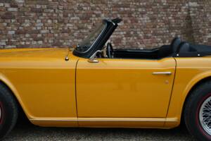 Image 24/50 of Triumph TR 6 (1971)