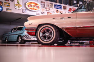 Image 9/18 of Buick Le Sabre Coupe (1960)