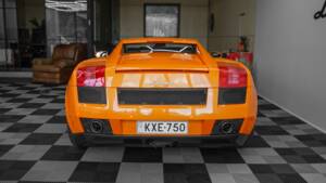 Immagine 2/38 di Lamborghini Gallardo (2005)