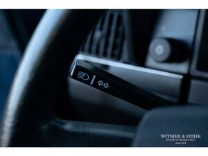 Image 24/28 of Volvo 240 (1992)